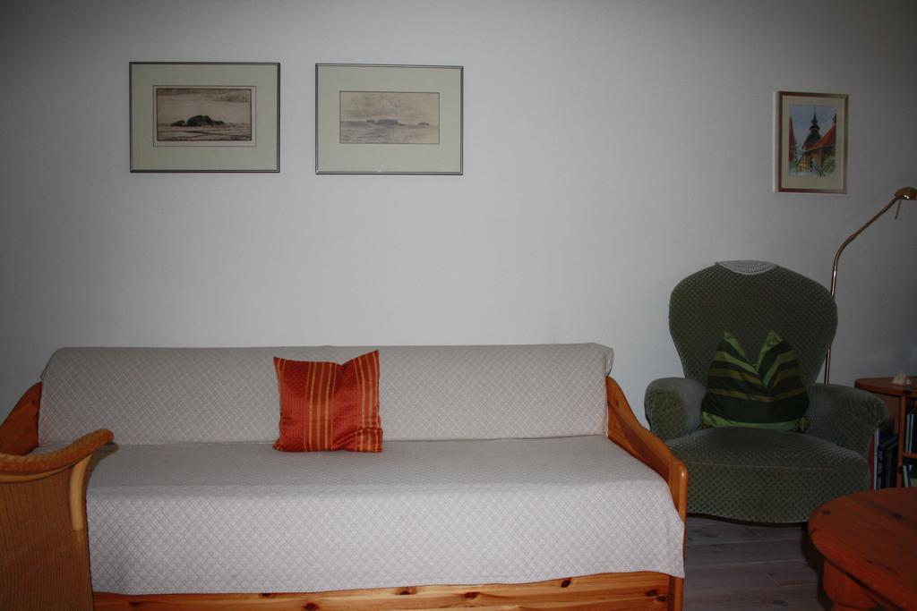 Ferienwohnung Am Mittelburgwall Friedrichstadt Bagian luar foto