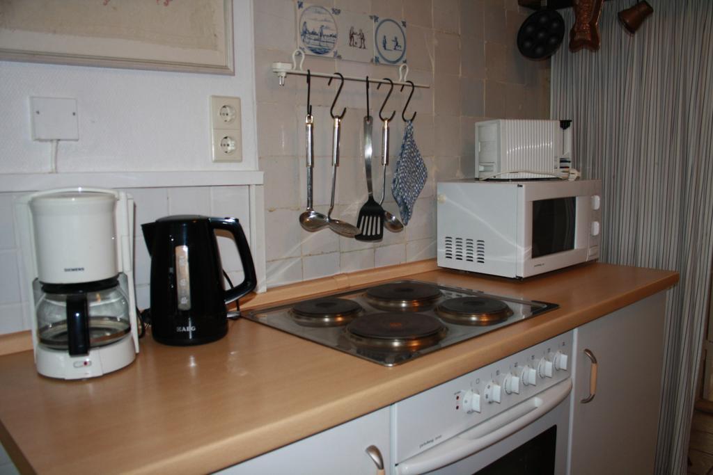 Ferienwohnung Am Mittelburgwall Friedrichstadt Bagian luar foto